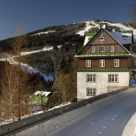 Astoria Inn Шпиндлерув-Млин Экстерьер фото